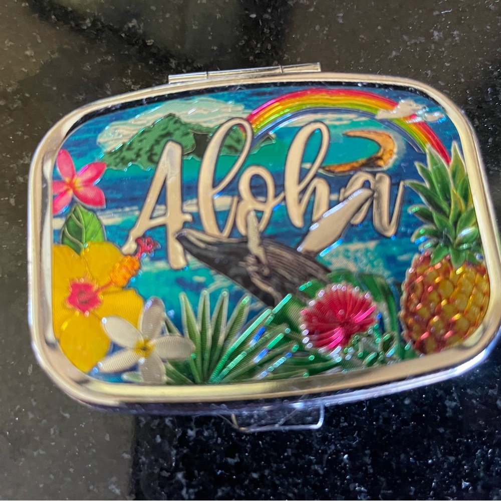 Hawaiian Aloha Pill/Jewelry/Trinket Box NWT